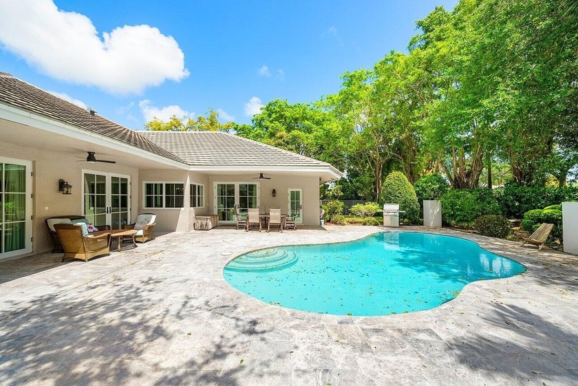 Stunning 4 BD 3 BA, beautifully renovated home on an oversized - photo 22