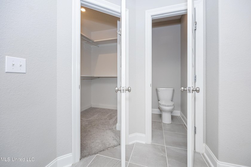Welcome to 104 Westwind Court in the heart of Ocean Springs! - photo 24
