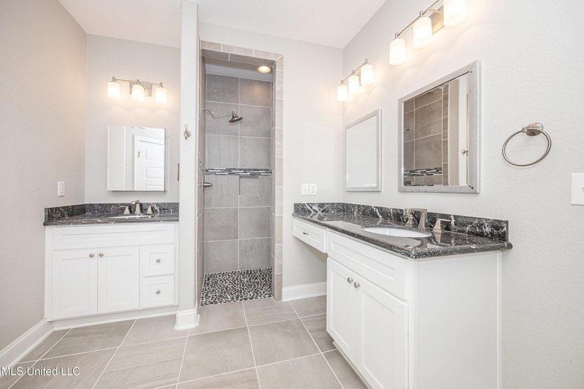 Welcome to 104 Westwind Court in the heart of Ocean Springs! - photo 29