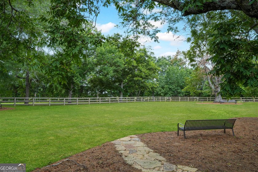 Welcome to this cottage style planning community in the - photo 10