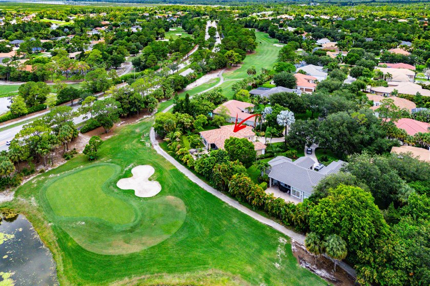 Welcome to this beautifully maintained 5-bedroom, 3-bathroom - photo 35