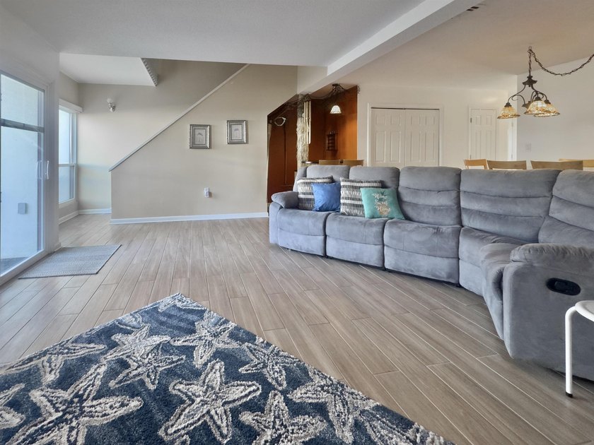 Exceptional Value 3-Bedroom Townhome Approximately One Mile to - photo 9