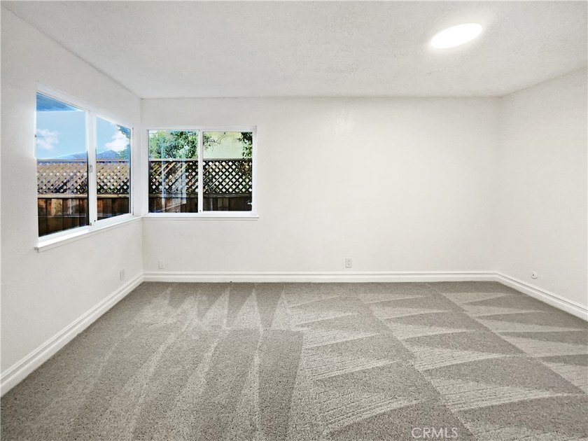 1023 Delna Manor - photo 11