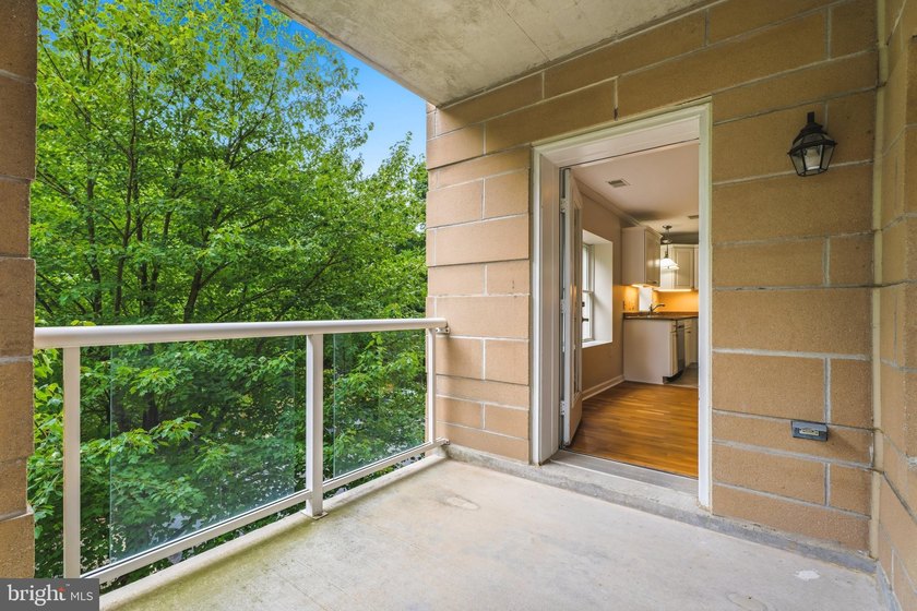 Welcome to easy, low-maintenance living in the heart of Mays - photo 17