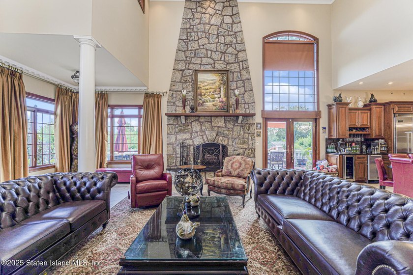 INTRODUCING AN EXTAORDINARY MINI-MANSION BOASTING OVER 11,000 - photo 6