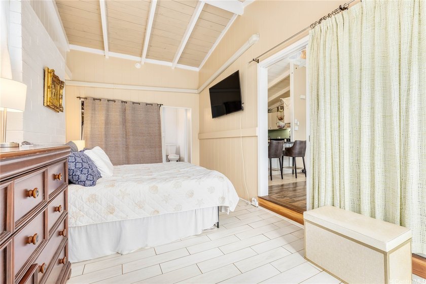 Discover a home that offers both privacy and space. This - photo 12