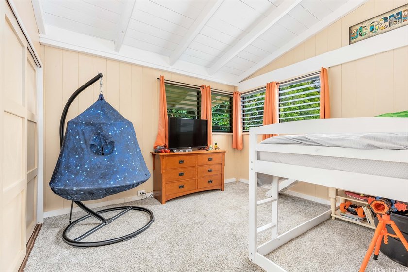 Discover a home that offers both privacy and space. This - photo 15