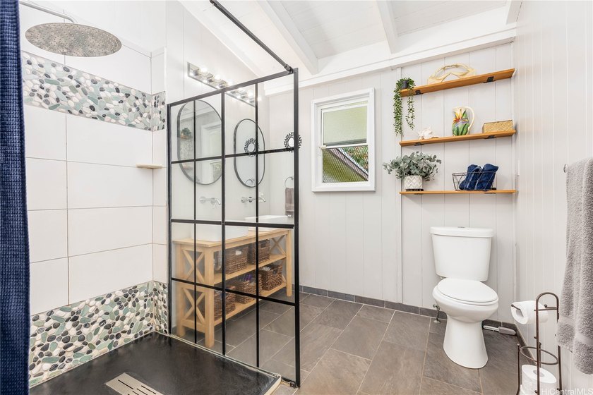Discover a home that offers both privacy and space. This - photo 17