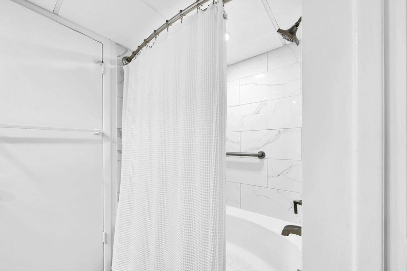Sandpiper Cove 1013 is a beautifully updated coastal retreat - photo 20