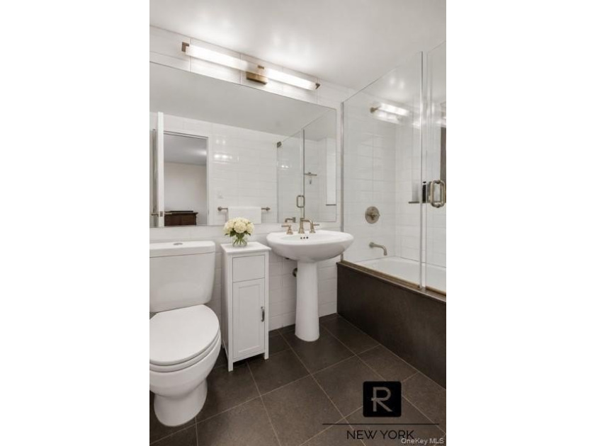 Park View Alert! Rarely available south facing duplex - photo 9