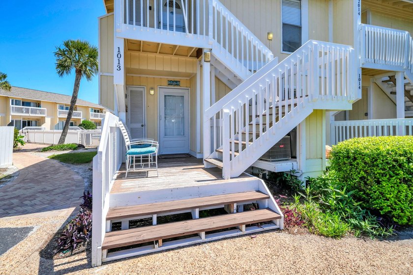 Sandpiper Cove 1013 is a beautifully updated coastal retreat - photo 31