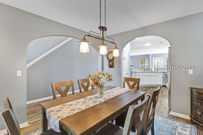 Welcome to this beautifully maintained Cypress Ridge home - photo 8