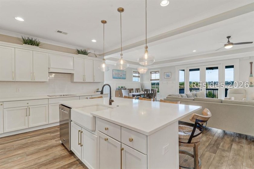 Experience refined Lowcountry living in this luxury semi-custom - photo 7