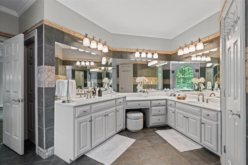 If privacy, space, and an open floor plan are at the top of your - photo 21