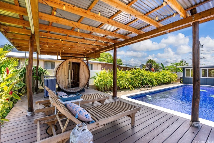 Welcome to the beach home of your dreams, where location and - photo 3