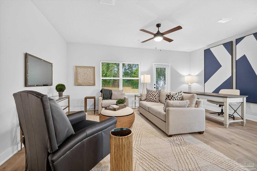 Move In Ready! Located within 20 minutes Downtown Pensacola! - photo 12