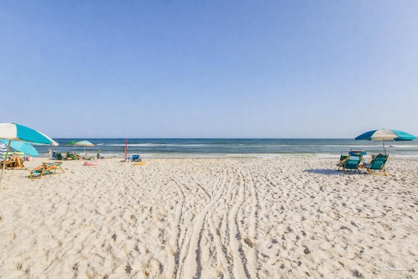Gulf-front 3-bedroom condo with strong rental potential in the - photo 12