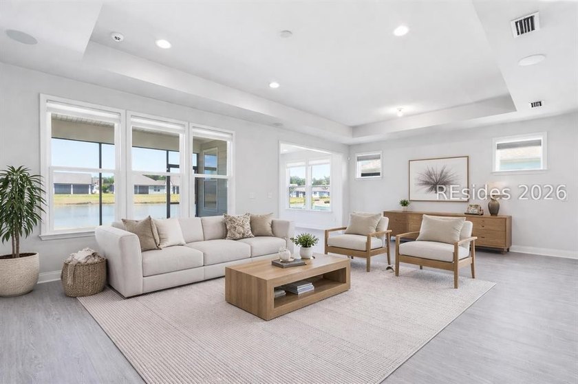 Welcome home to this beautiful 2BD/2BA/Den Palmary model - photo 4