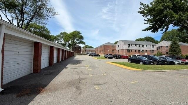 1 Bedroom - Upper Corner unt , facing to South &amp; Northern - photo 2