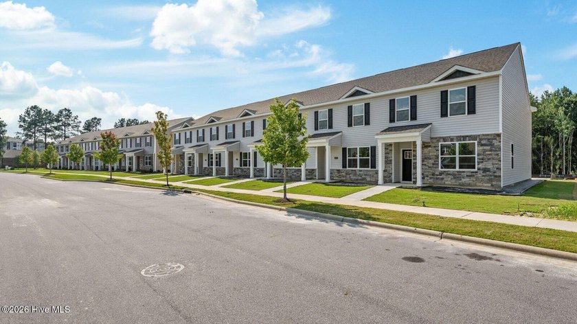 Come tour 2033 Clock Rd.! One of our new townhomes at Clock Rock - photo 27
