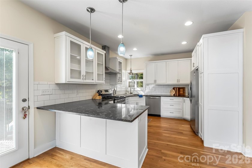 Welcome to your golf community access property situated on the - photo 10