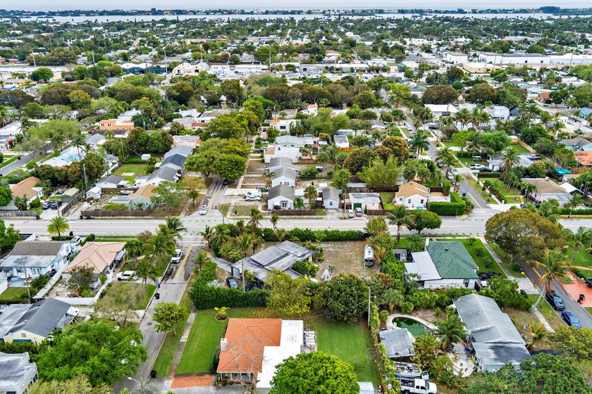 Amazing development opportunity in the south end of West Palm - photo 2