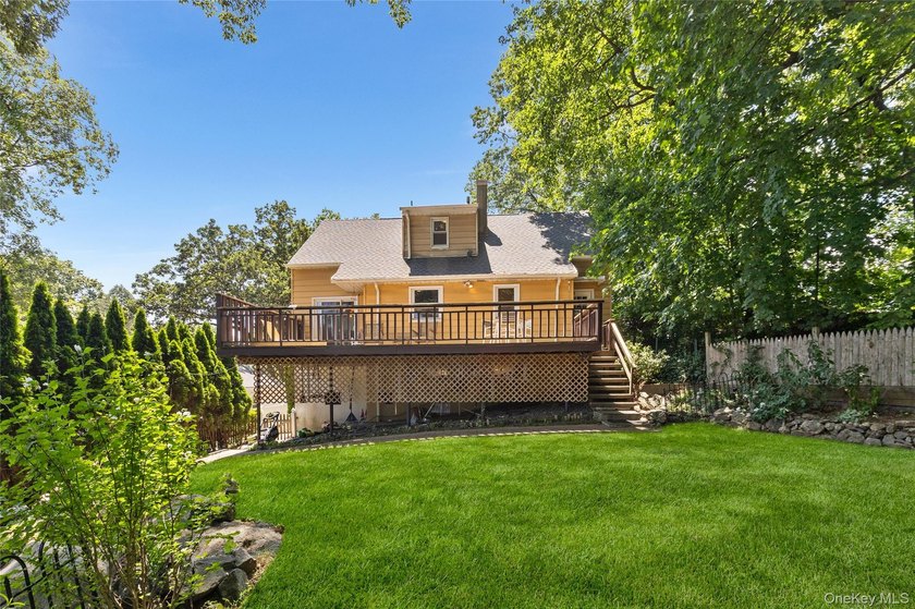 Discover this private retreat in the heart of Westchester - photo 15