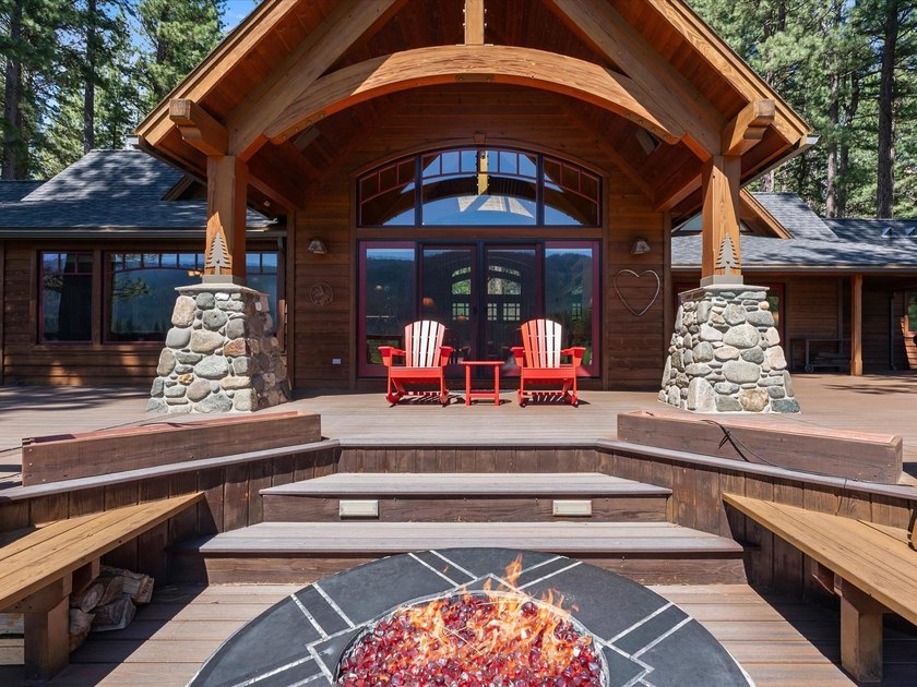Perched on the prestigious Quail View bluff, this extraordinary - photo 40