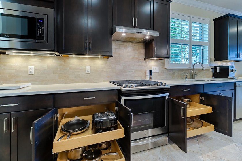 Welcome to Veranda Gardens, where luxury meets convenience - photo 11