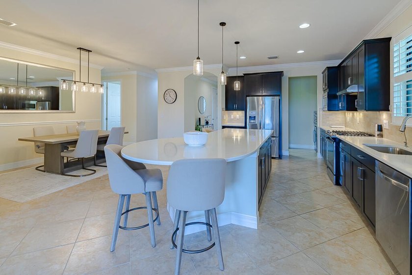 Welcome to Veranda Gardens, where luxury meets convenience - photo 15