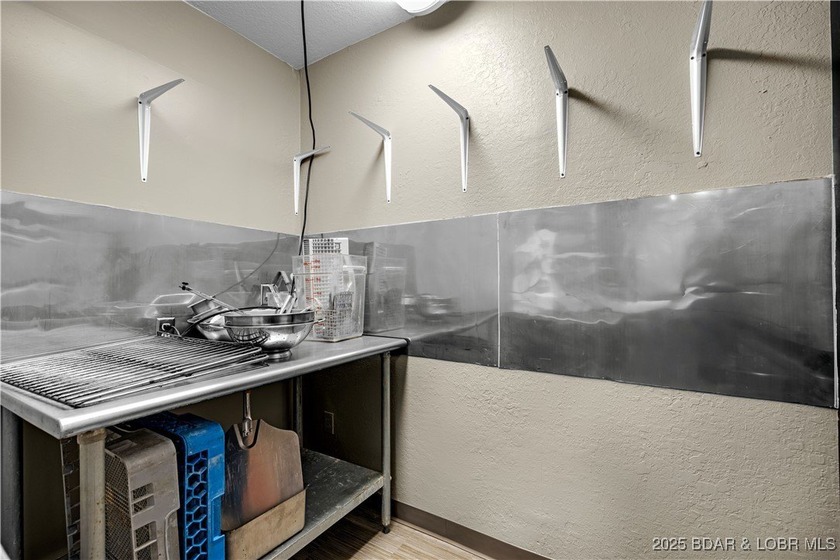 Fully updated commercial property ready for your next venture! - photo 21
