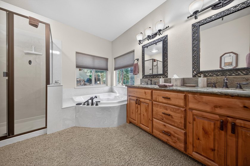 Refined Single-Story Custom Home in Prestigious Lake Almanor - photo 21