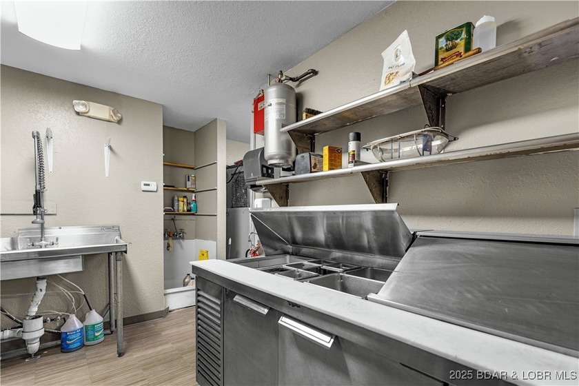 Fully updated commercial property ready for your next venture! - photo 23