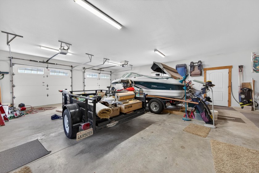 Refined Single-Story Custom Home in Prestigious Lake Almanor - photo 29