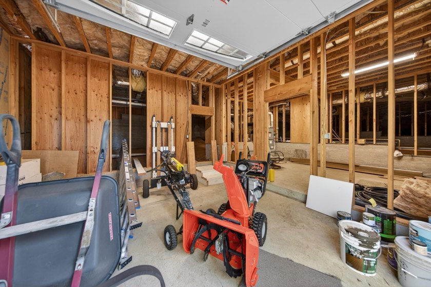 Refined Single-Story Custom Home in Prestigious Lake Almanor - photo 33