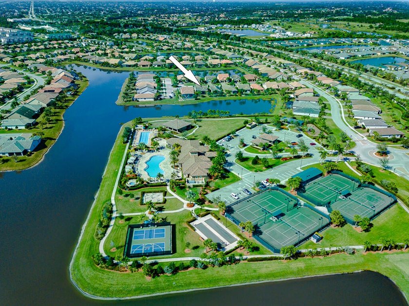 Welcome to Veranda Gardens, where luxury meets convenience - photo 34