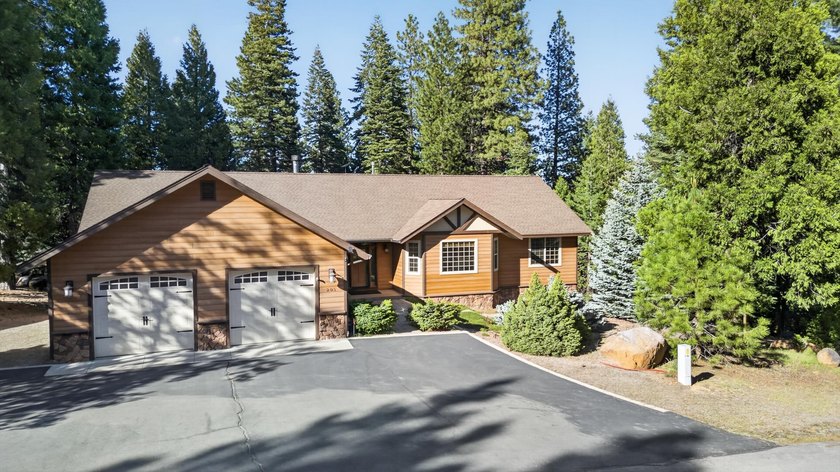 Refined Single-Story Custom Home in Prestigious Lake Almanor - photo 39