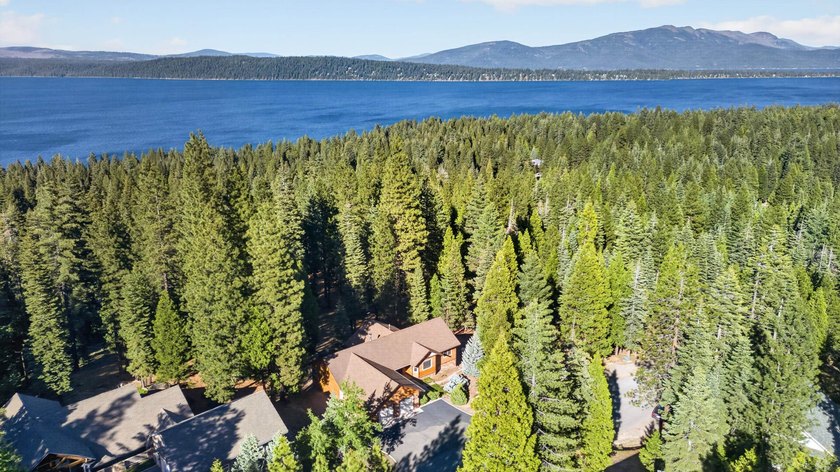 Refined Single-Story Custom Home in Prestigious Lake Almanor - photo 41
