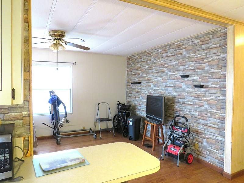 This home offers an open floor plan with spacious kitchen - photo 4