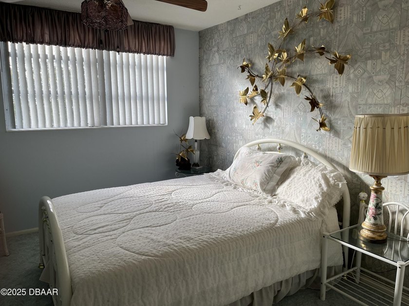 Waterfront Escape! PRICE REDUCED---This beautiful 3-bedroom - photo 12