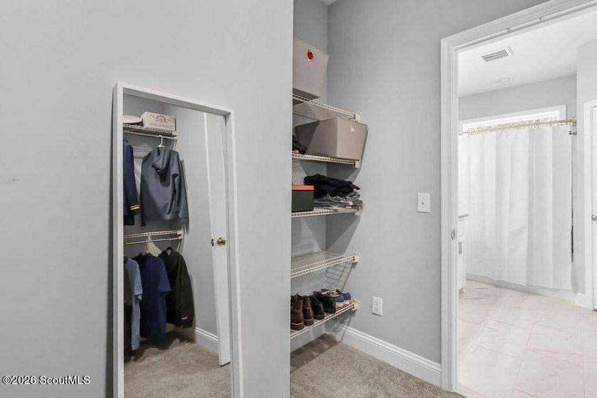 Welcome home! Built in 2021, this pristine residence perfectly - photo 16