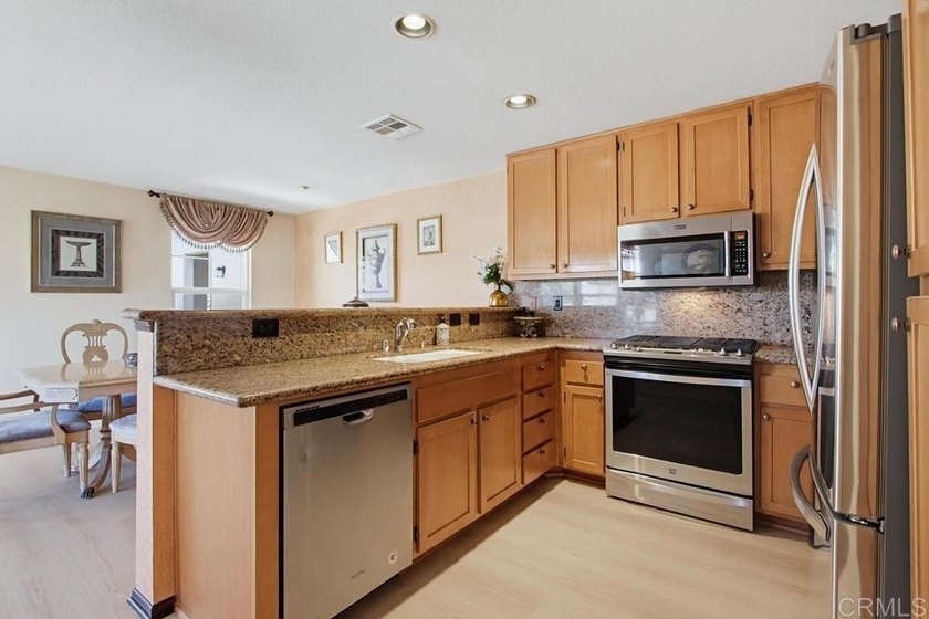 **Deed Restricted Unit** DO NOT CONTACT SDHC DIRECTLY. Buyer - photo 9