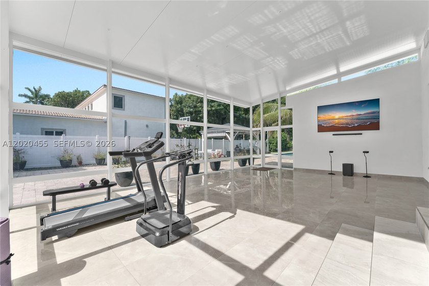 YOUR DREAM HOME AWAITS! Immerse in natural light in this 3/2 - photo 22