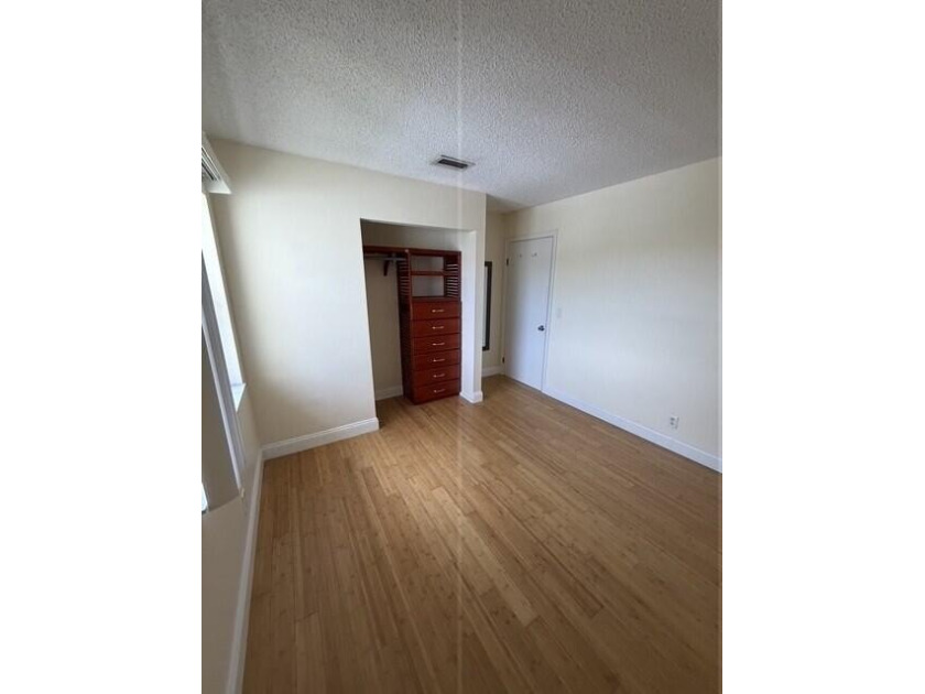 Beautiful all-ages condo in a prime central Boca Raton location - photo 17