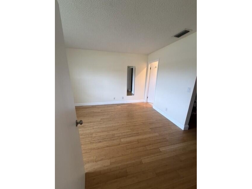 Beautiful all-ages condo in a prime central Boca Raton location - photo 19