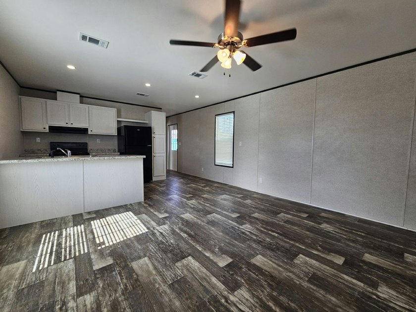 Check out one of the best kept housing secrets in town, Eagle - photo 2