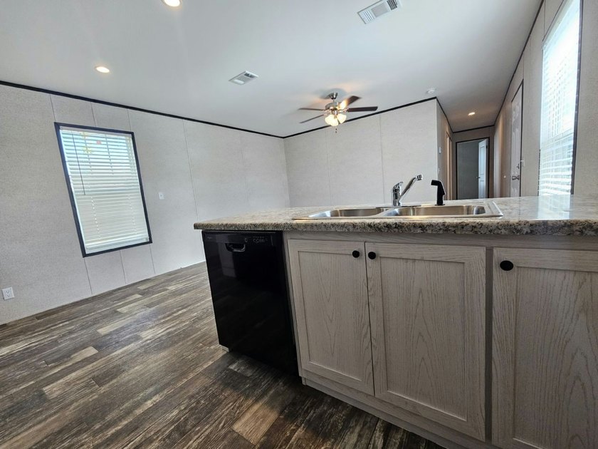 Check out one of the best kept housing secrets in town, Eagle - photo 4