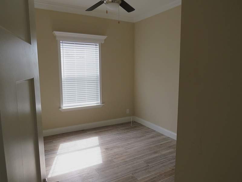 This beautifully maintained 1355 square feet manufactured home - photo 30