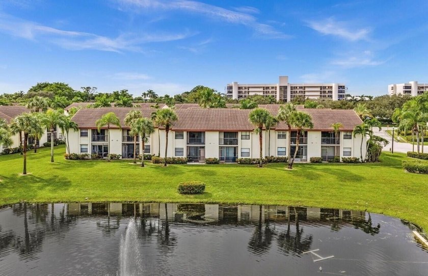 Beautiful all-ages condo in a prime central Boca Raton location - photo 32