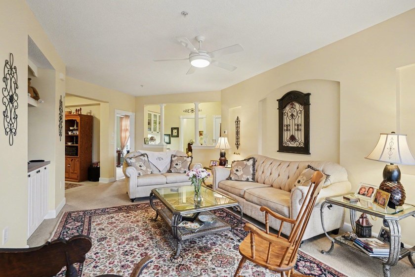 Experience the perfect blend of low-maintenance living and - photo 6